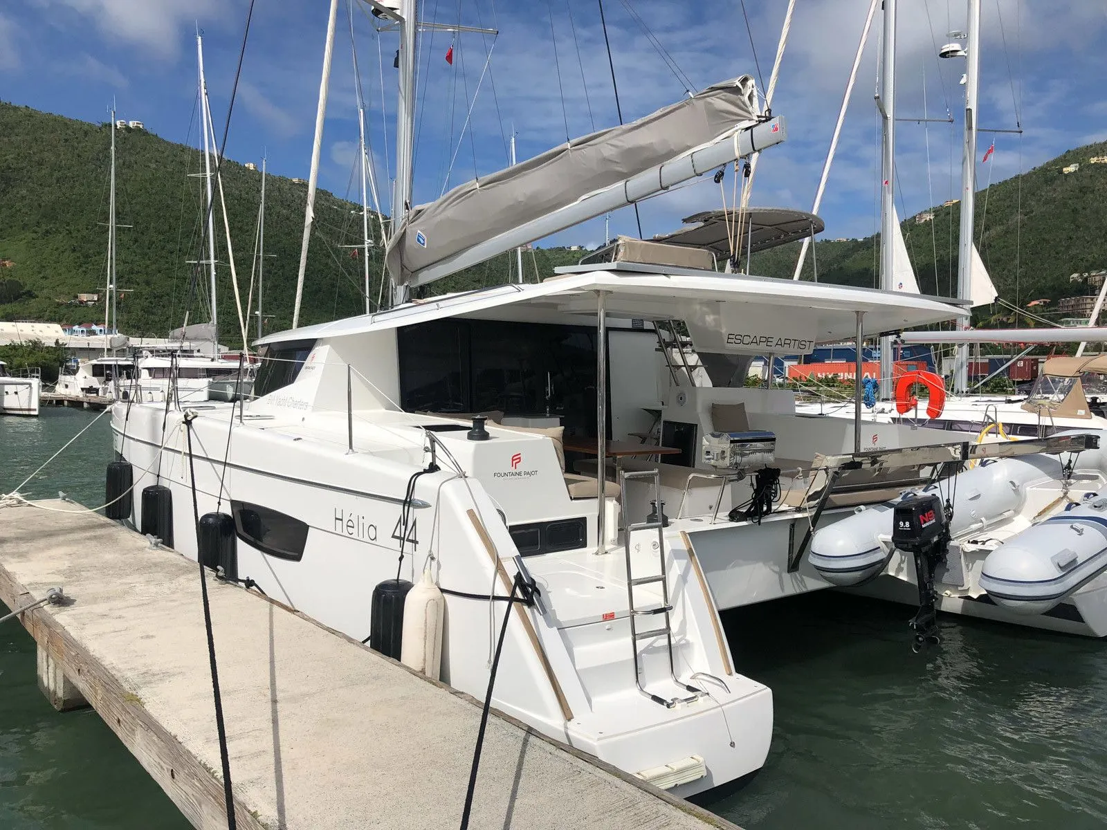 Чартер Escape Artist - 3