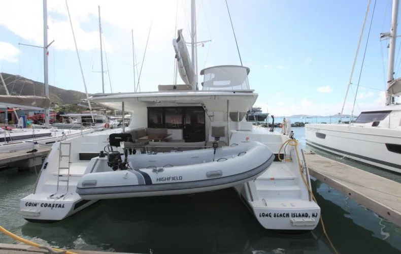 Explore Road Town on a 13.26m Rental Catamaran Fountaine Pajot Helia 44