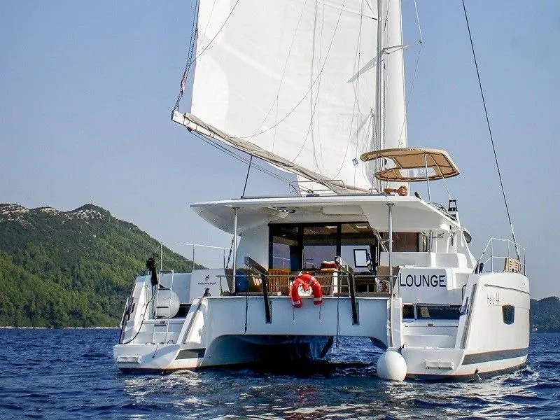 Rent a 13.41m Catamaran Fountaine Pajot Helia 44 in Punat