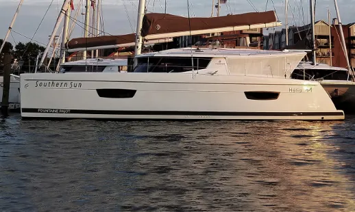 13.26m Marsh Harbour Catamaran Hire