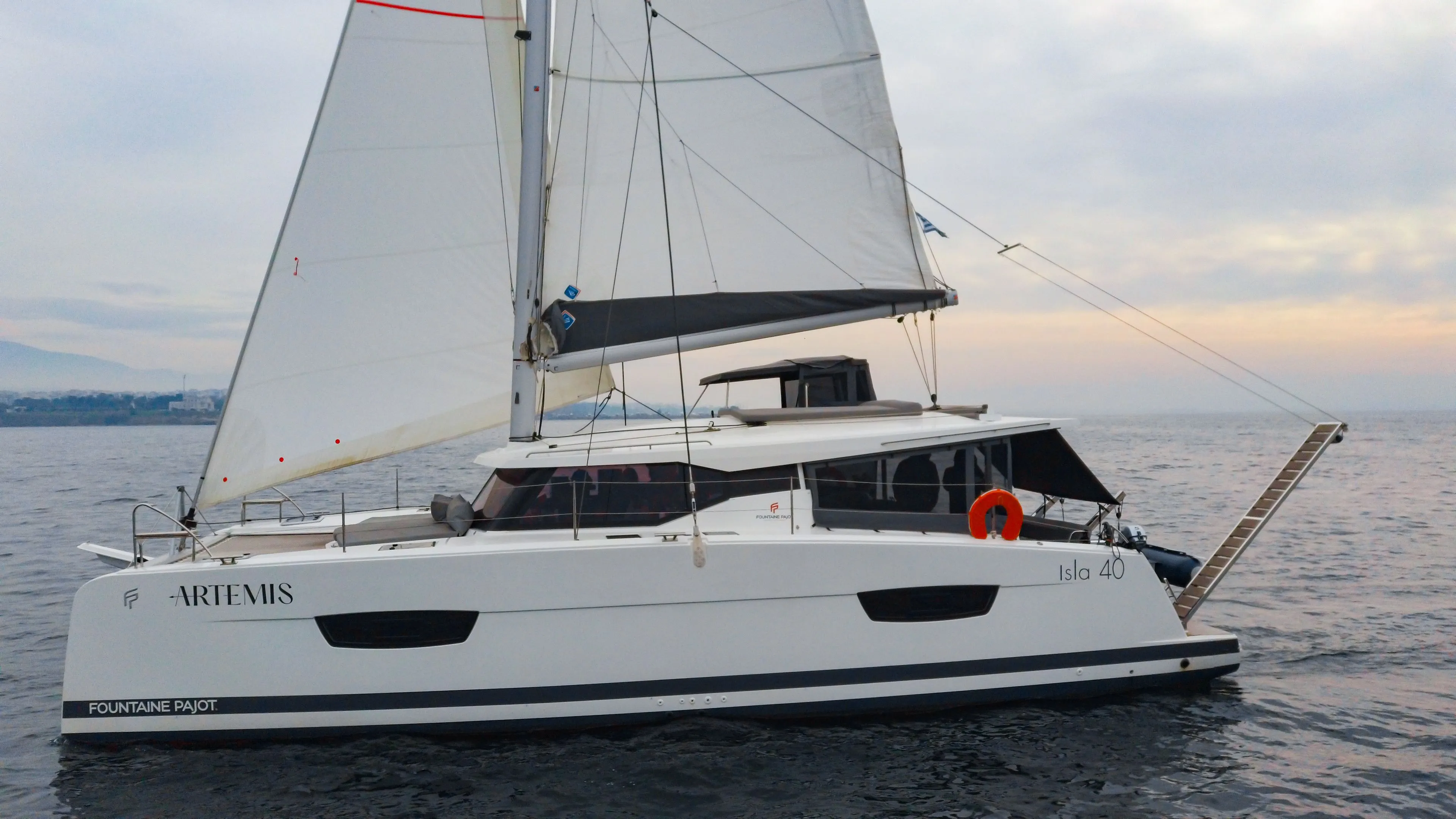 Explore Lefkada on a 11.93m Rental Catamaran Fountaine Pajot Isla 40