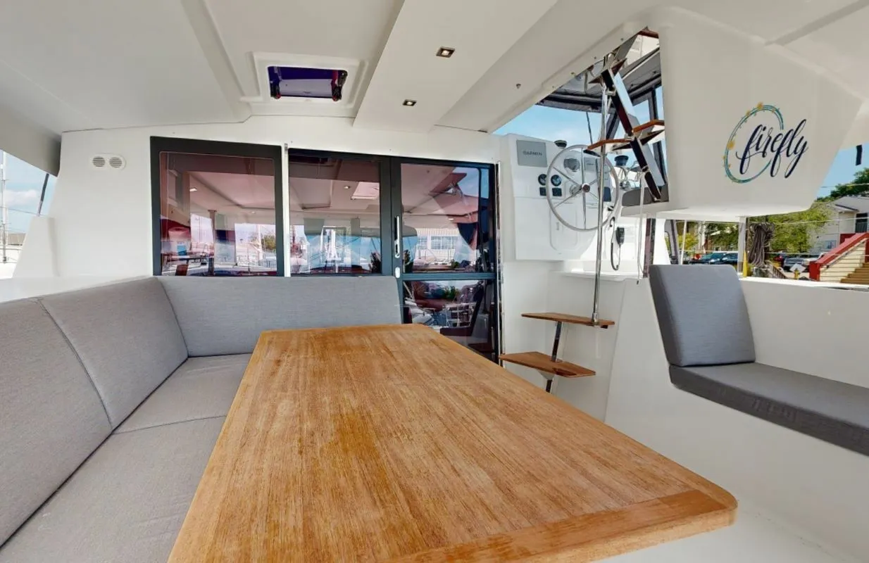 Firefly Kiralık Teknesi - 3