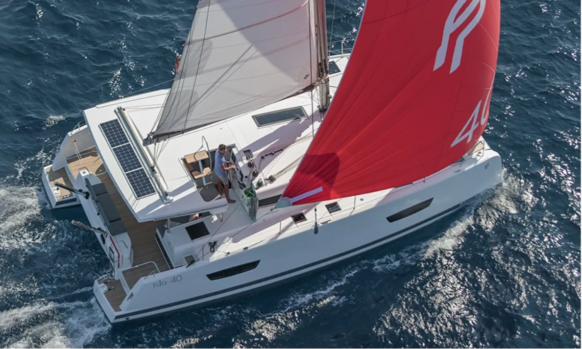 Rent a 11.93m Catamaran Fountaine Pajot Isla 40 in Saint Thomas