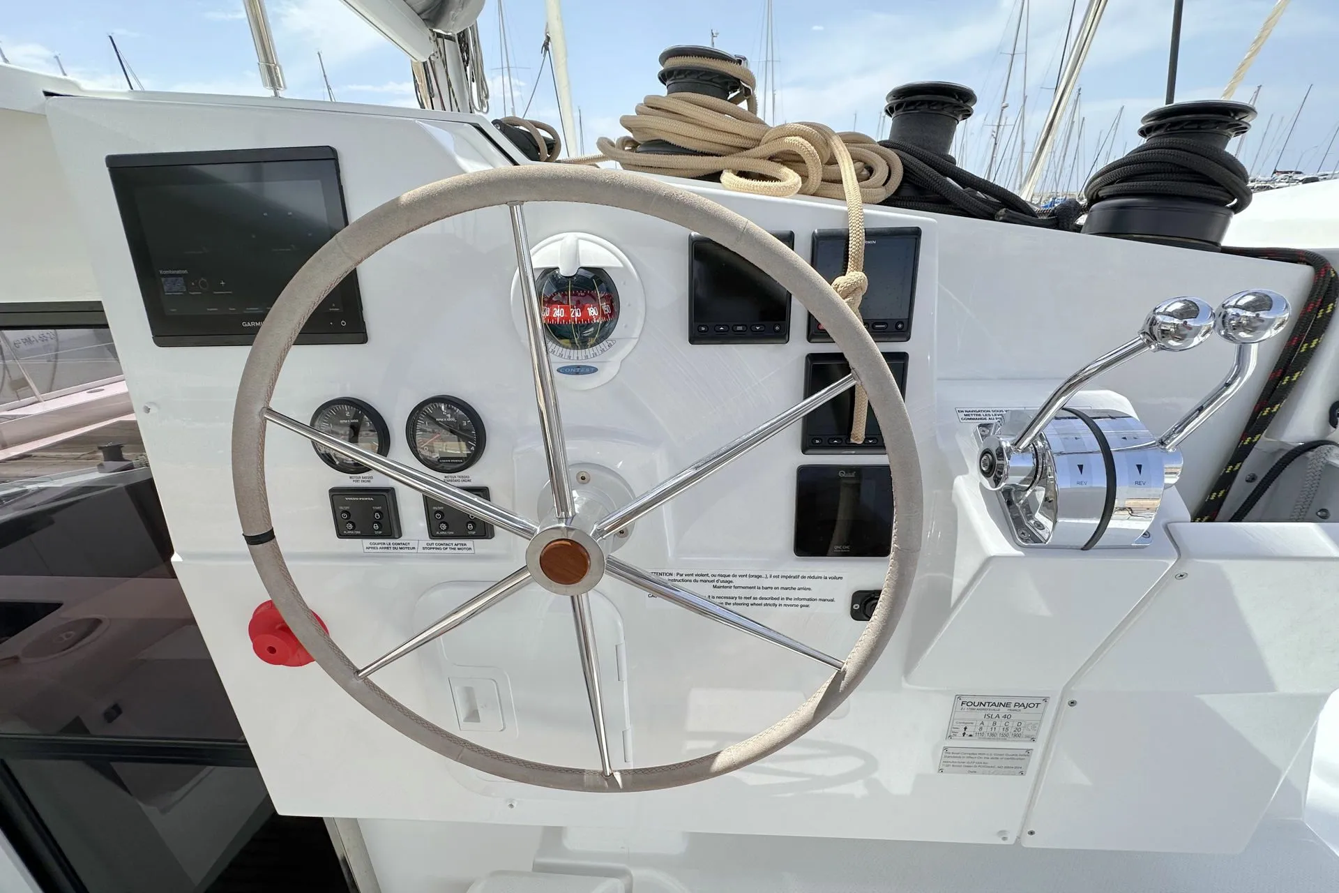 Laja Charter Boat