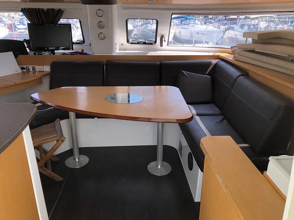 Curieuse Charter Boat