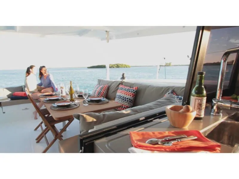 Aroha Kohanga 2 Charterboot - 5