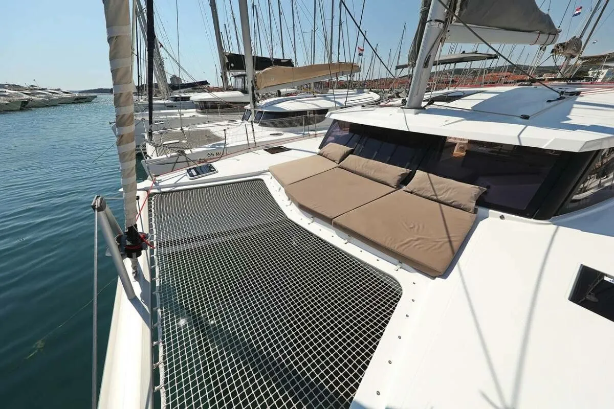 Canopus Charter Boat
