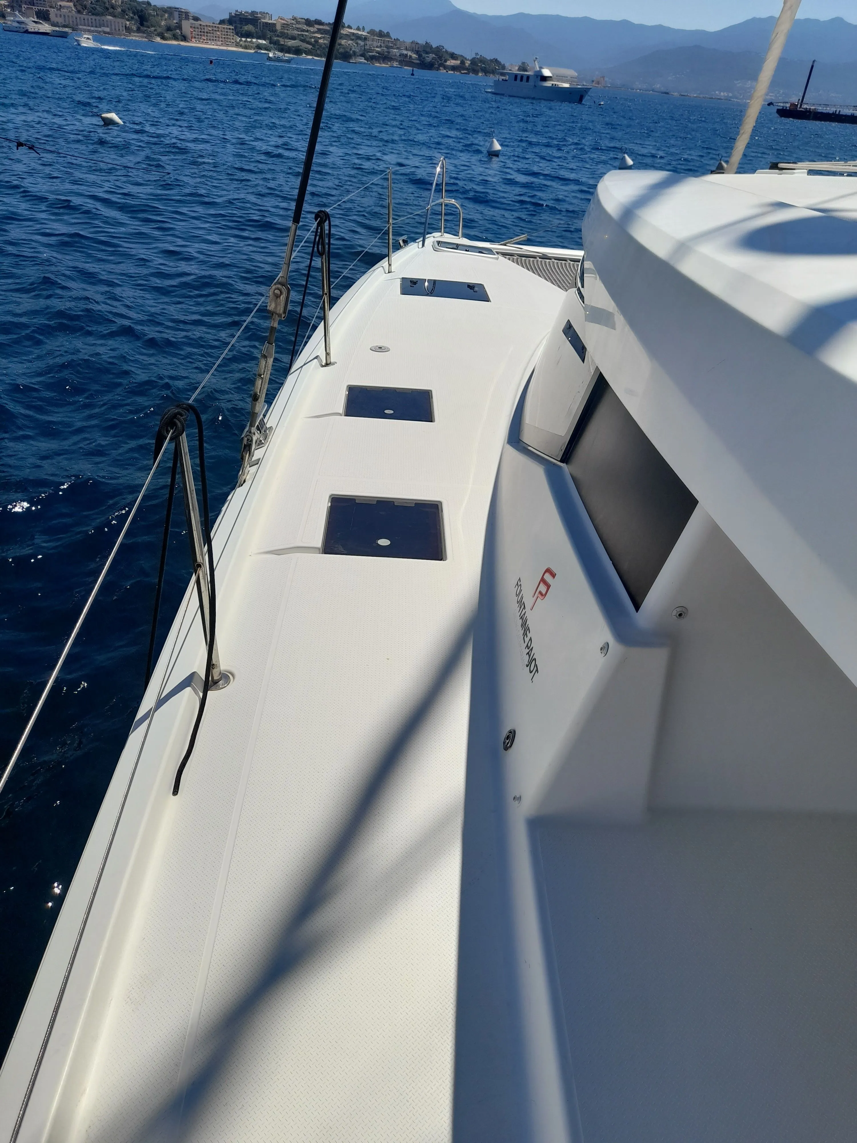 Folie des Maire Mietboot - 4