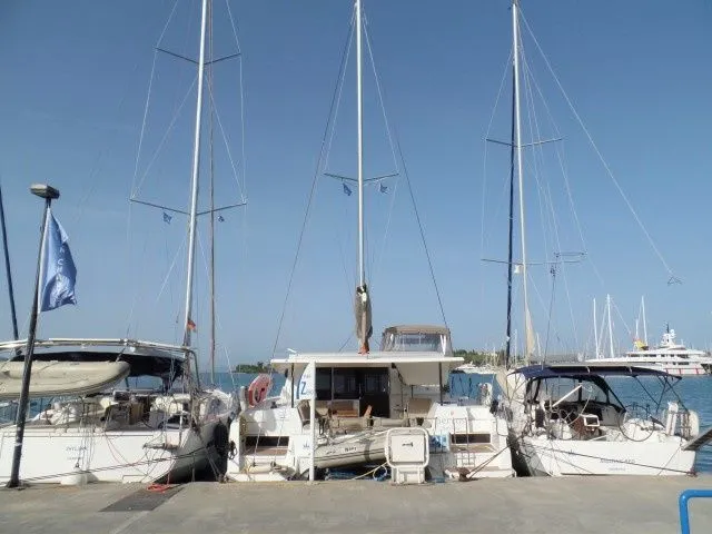 Charter a 11.37m Catamaran Fountaine Pajot Lucia 40 in Gouvia