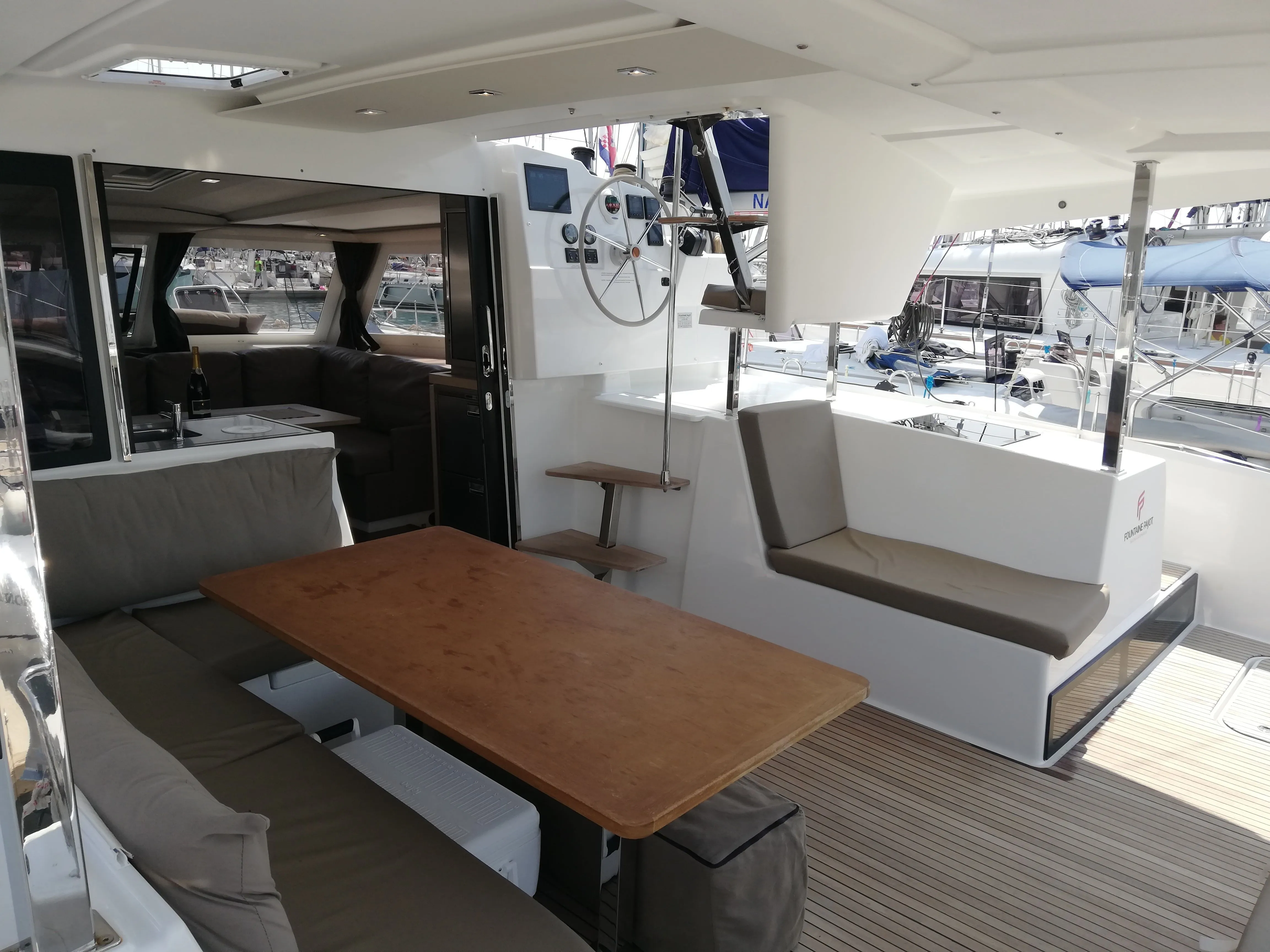 Shanti Charterboot - 5