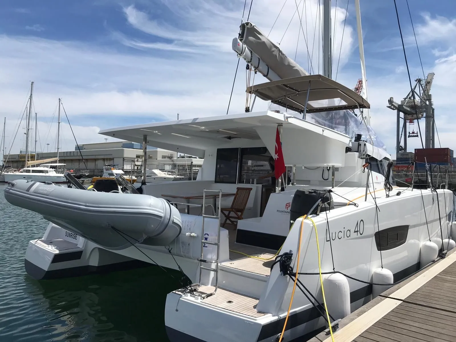 Charter a 11.73m Fountaine Pajot Lucia 40 in Göcek