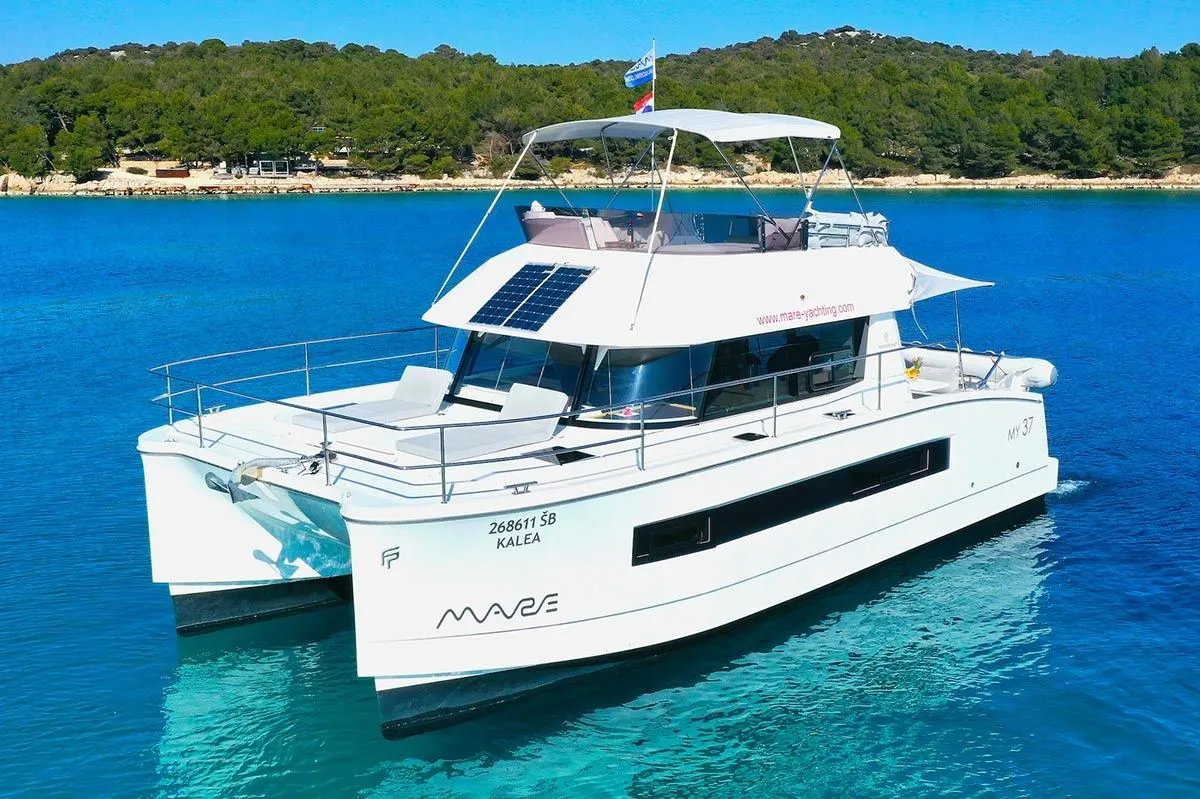 Kalea Charter Boat