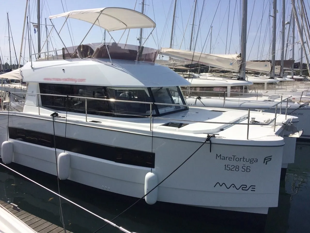 11m Pula Power Catamaran Fountaine Pajot MY 37 Hire