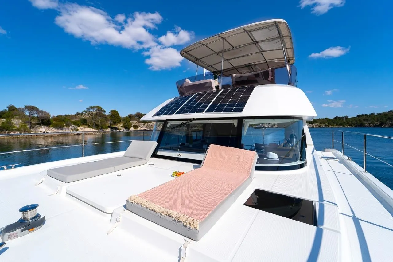 Charter a 11m Fountaine Pajot MY 37 Power Catamaran in Šibenik