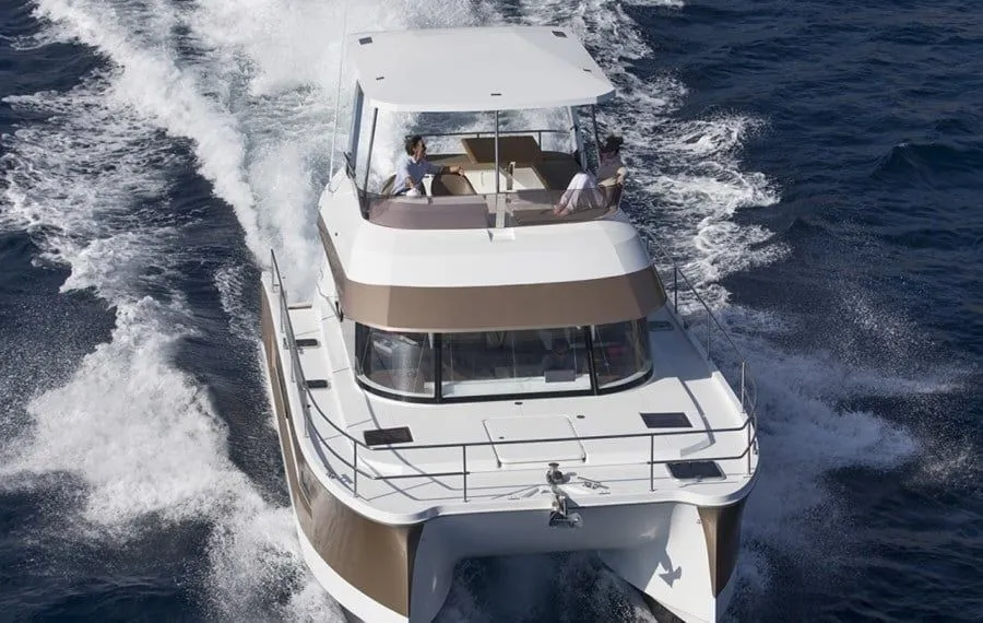 Porto Kiralık Fountaine Pajot MY 37 11m Motorlu katamaran