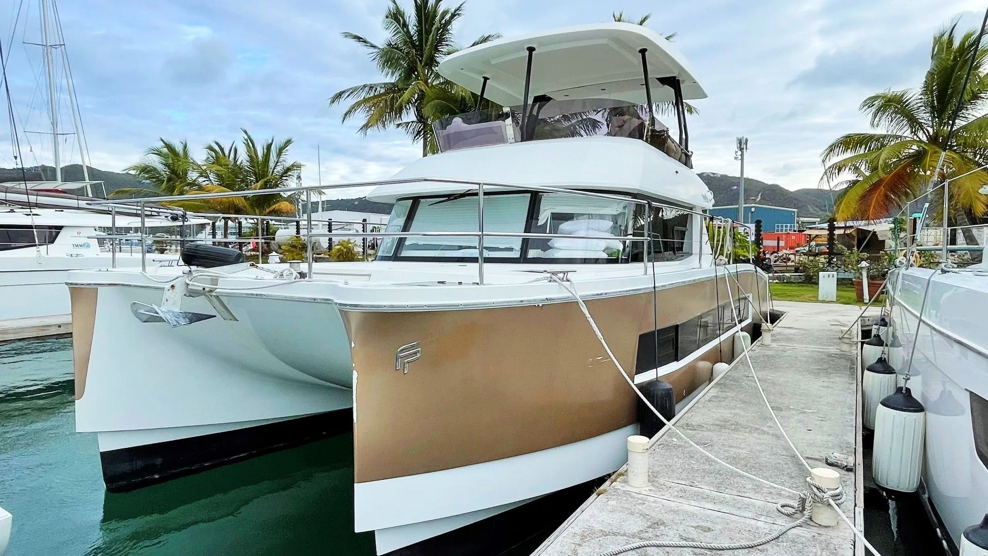 Charter a 11m Power Catamaran Fountaine Pajot MY 37 in Road Town