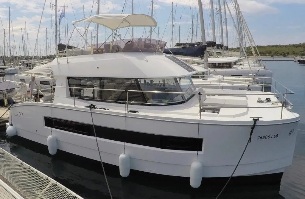 Charter a 11m Fountaine Pajot MY 37 in Rogoznica