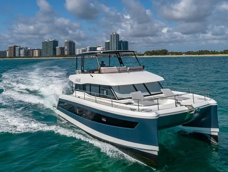 Charter a 13.4m Fountaine Pajot MY 44 Power Catamaran in Miami