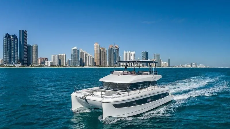 Rent a 13.4m Power Catamaran Fountaine Pajot MY 44 in Miami