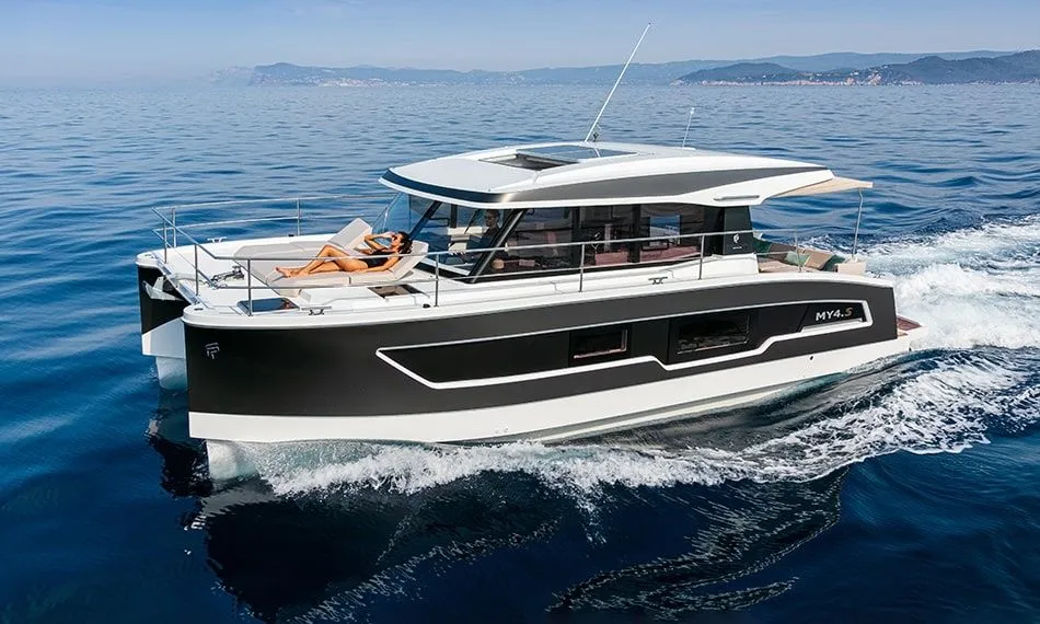 Charter a 11m Power Catamaran in St. Petersburg
