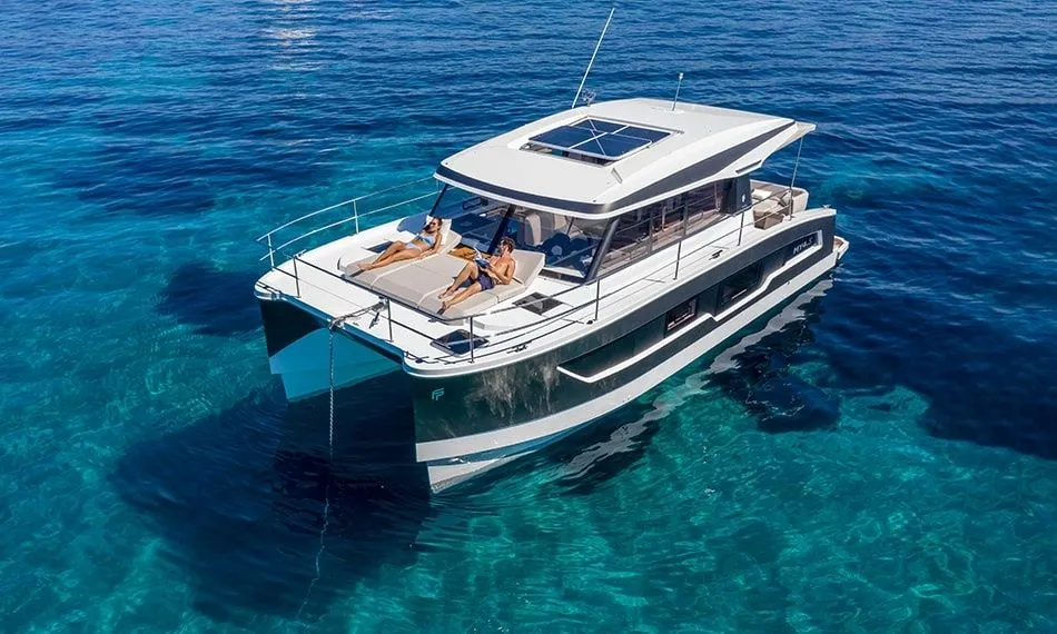 11.02m Marseille Power Catamaran Hire