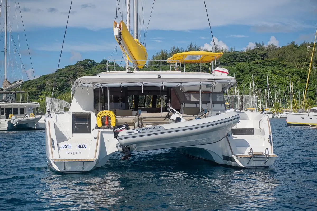 Juste Bleu Charter Boat - 3