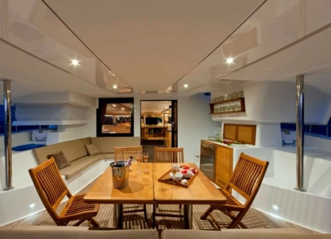 Zen Charterboot - 5