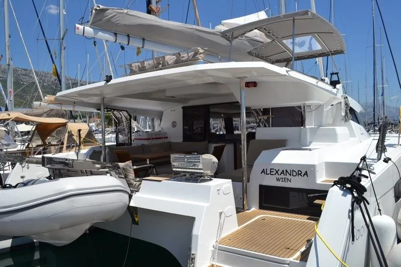 Lucky Alexandra Kiralık Teknesi - 1