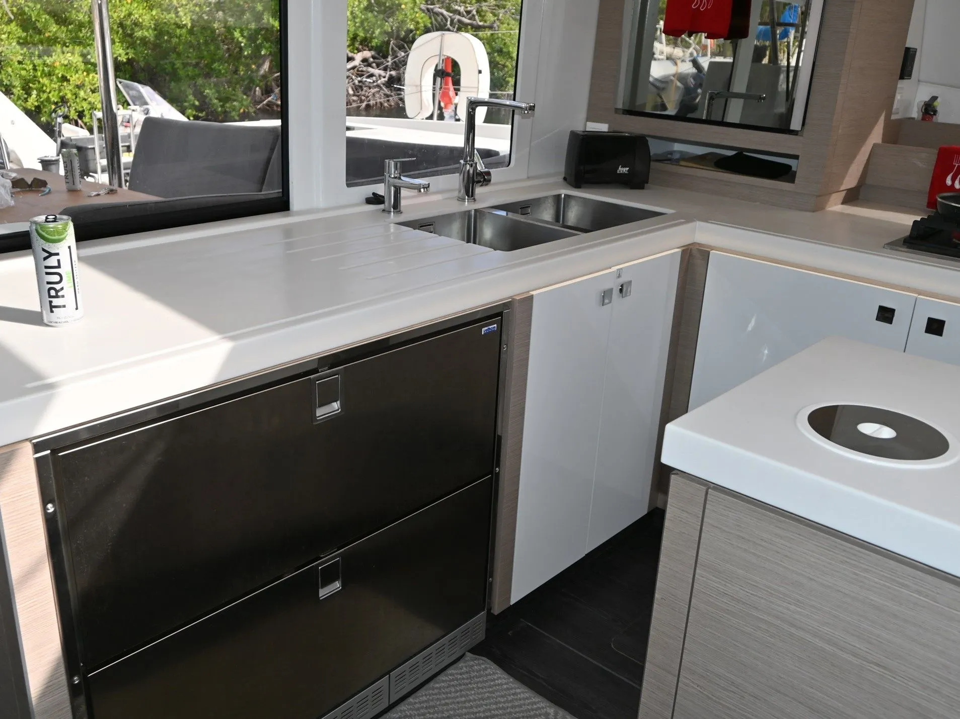 Rising Dawn Charterboot - 3