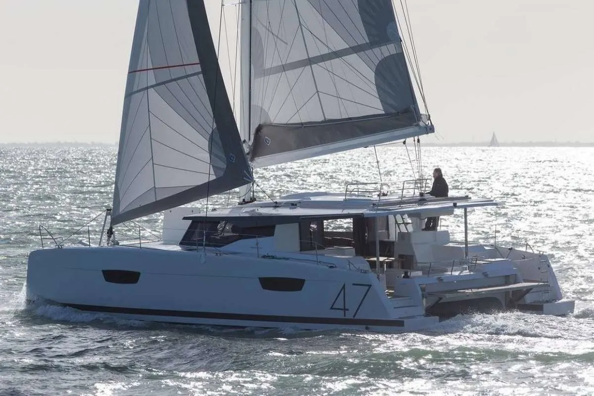 Charter a 13.94m Catamaran Fountaine Pajot Saona 47 in Belize City