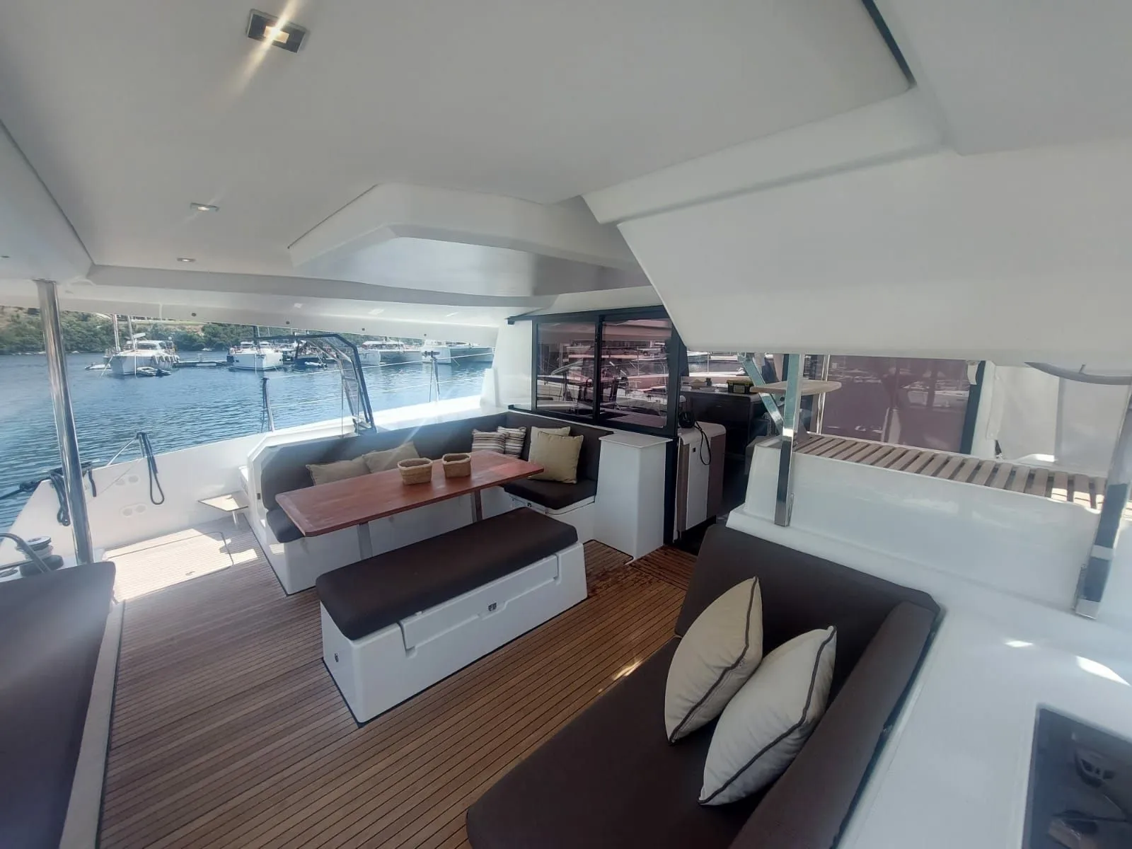 13.94m Sivota Boat Hire