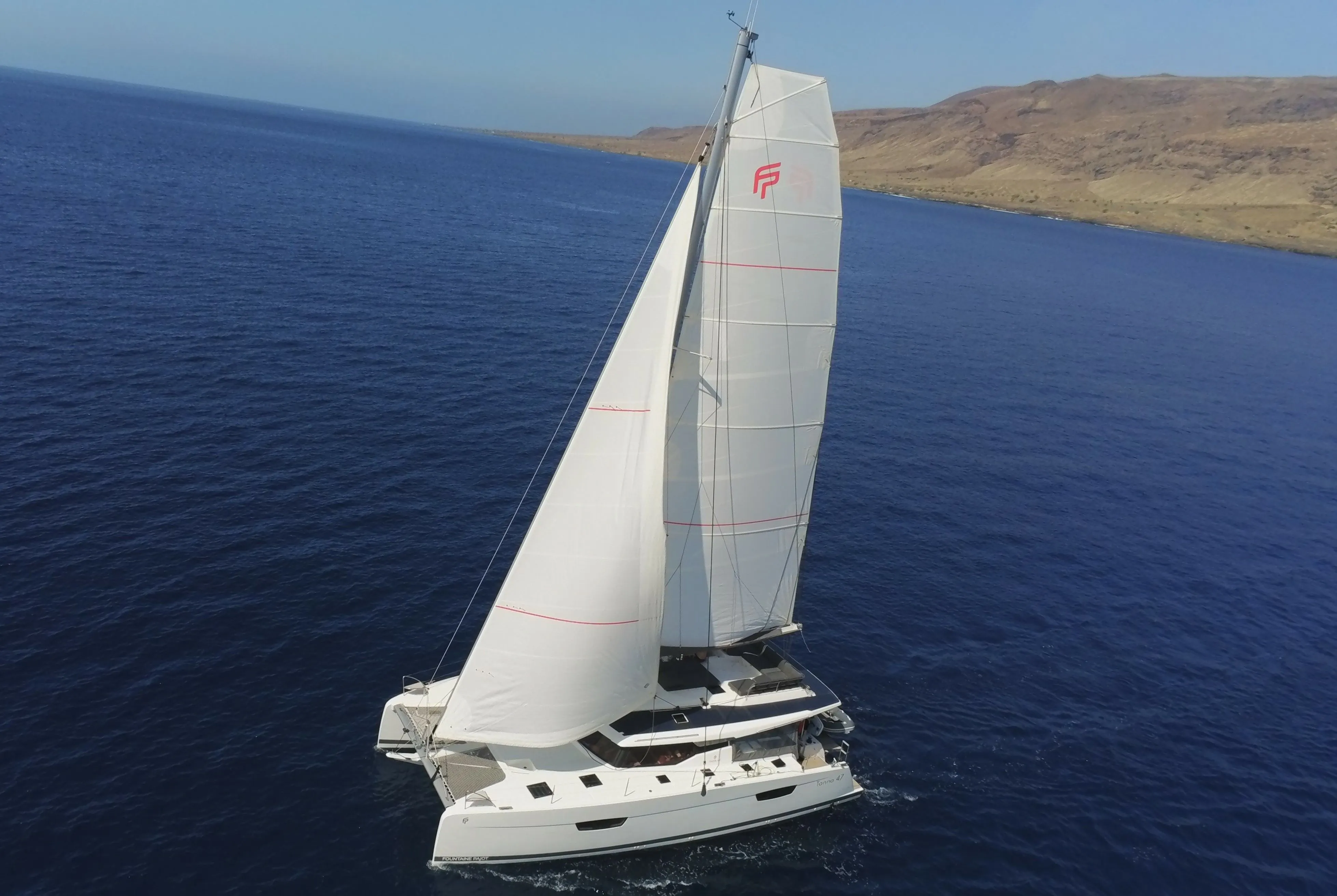 Rent a 13.94m Catamaran Fountaine Pajot Tanna 47 in Saint-Mandrier-sur-Mer