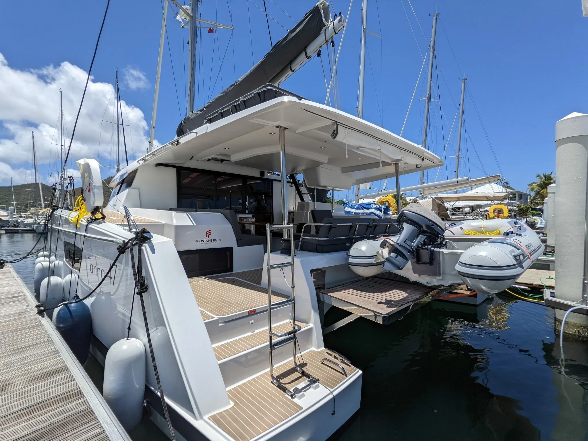 Rent a 13.94m Catamaran in Annapolis