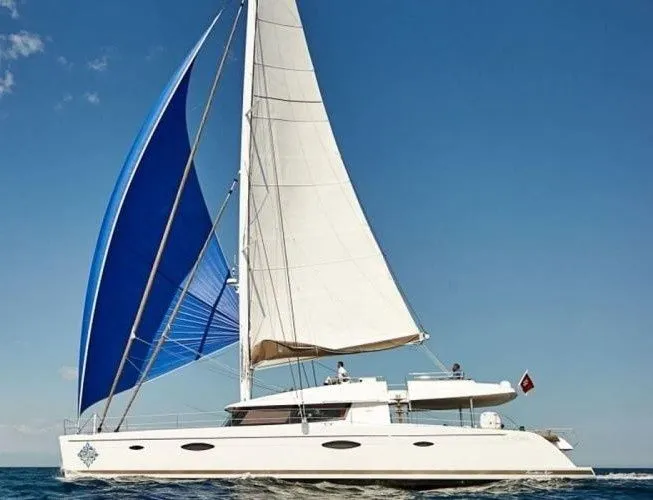 Lir Charter Boat