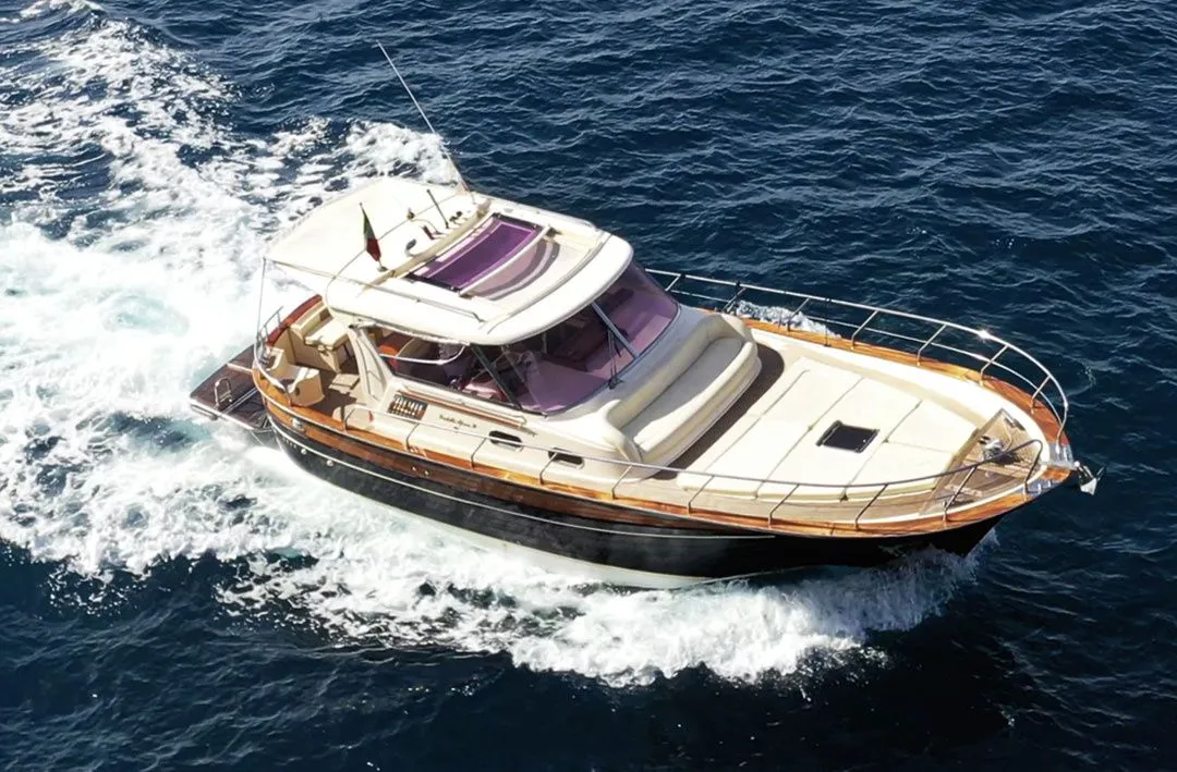 Explore Positano on a 10.9m Rental Boat