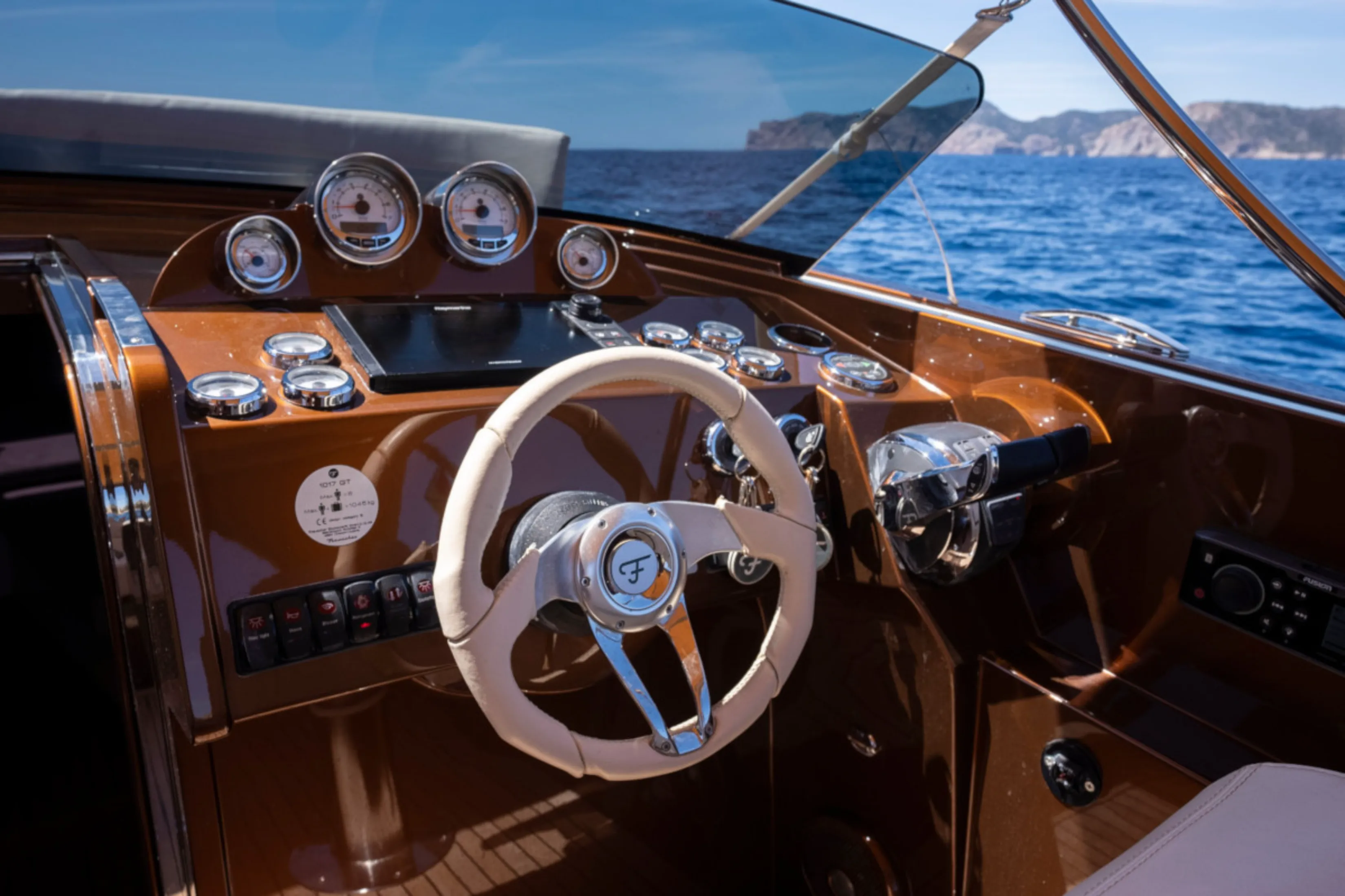 Miss Moneypenny Mietboot - 3