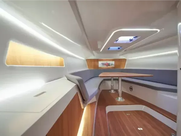 White Pearl Charterboot - 5