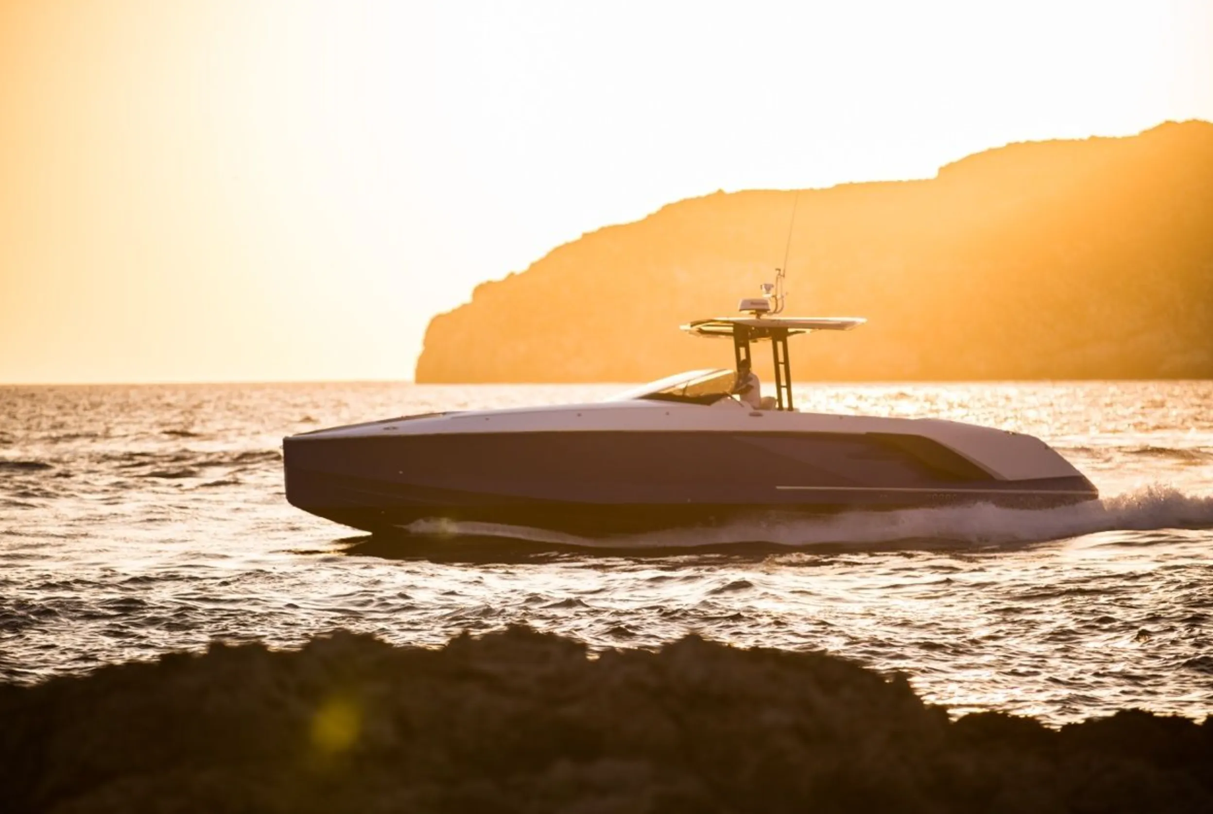 Viva Charter Boat