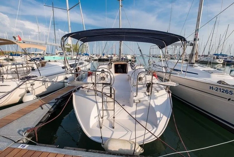 11.2m Balatonfured Boat Hire