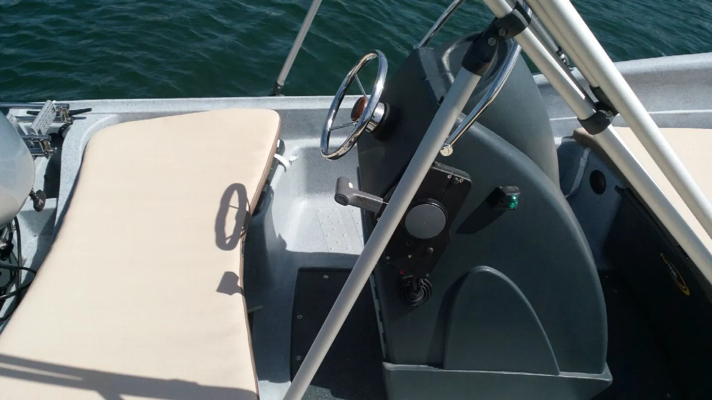 4.5m Cogolin Motor Boat Fun Yak 15 Secu Hire