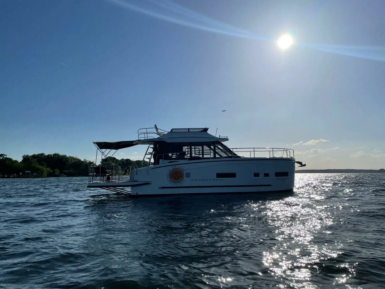 Fleesenqueen One Charter Boat