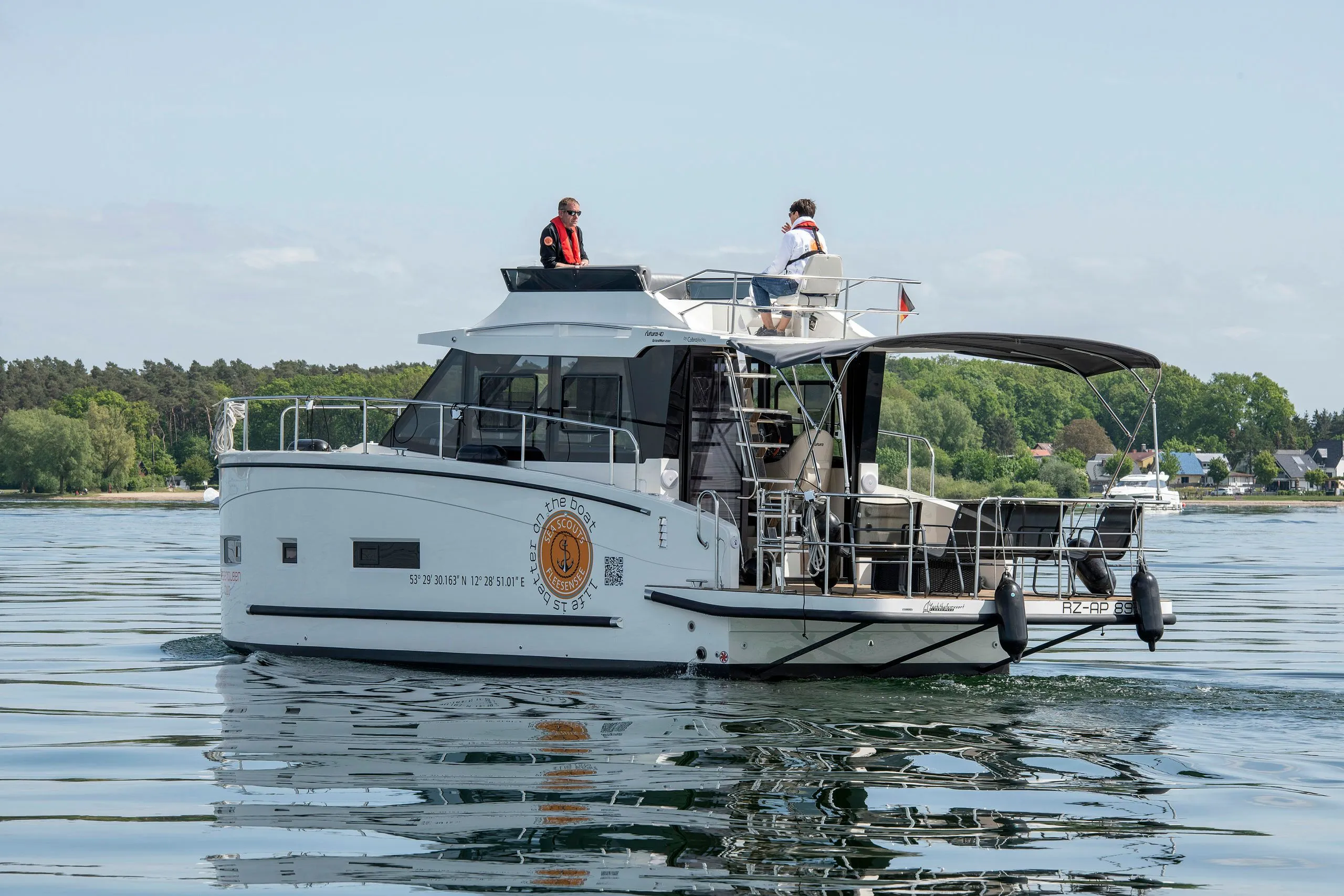 12.5m Göhren-Lebbin Futura 40 Motor Yacht Hire