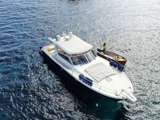 Deep D'art Charter Boat