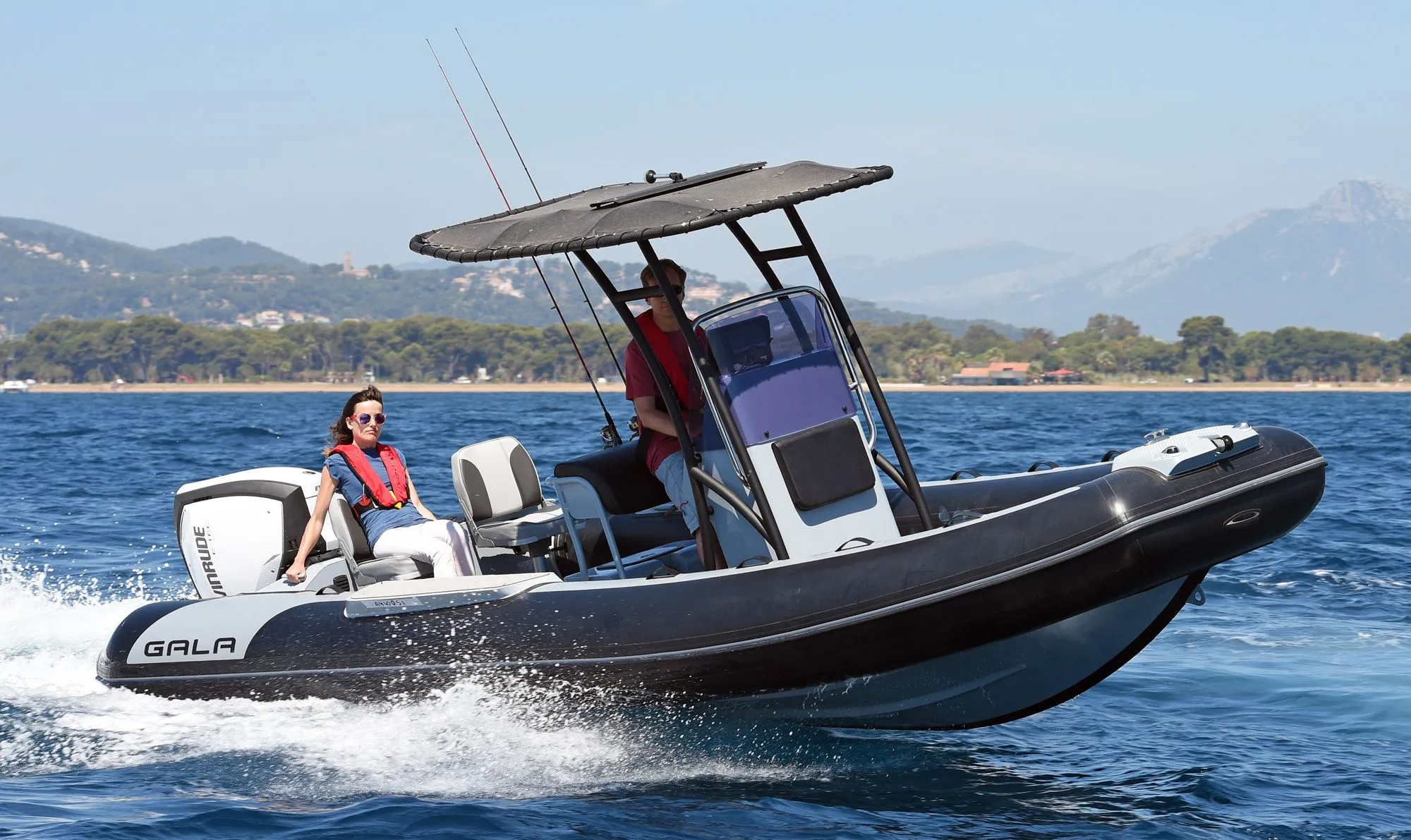Charter a 6.5m Gala Viking 650 Motor Boat in Lorient