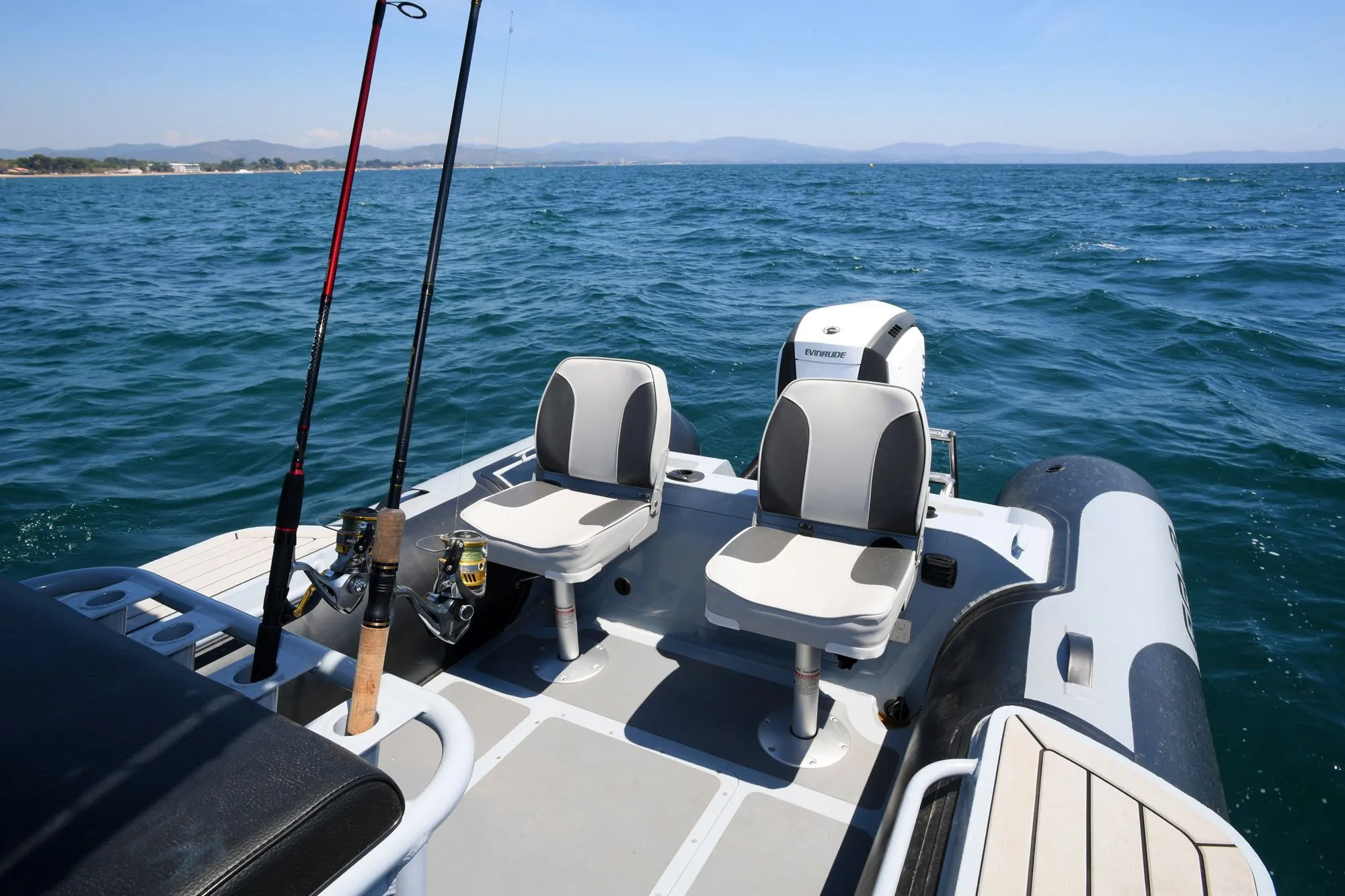 Le Sanvoil Charter Boat