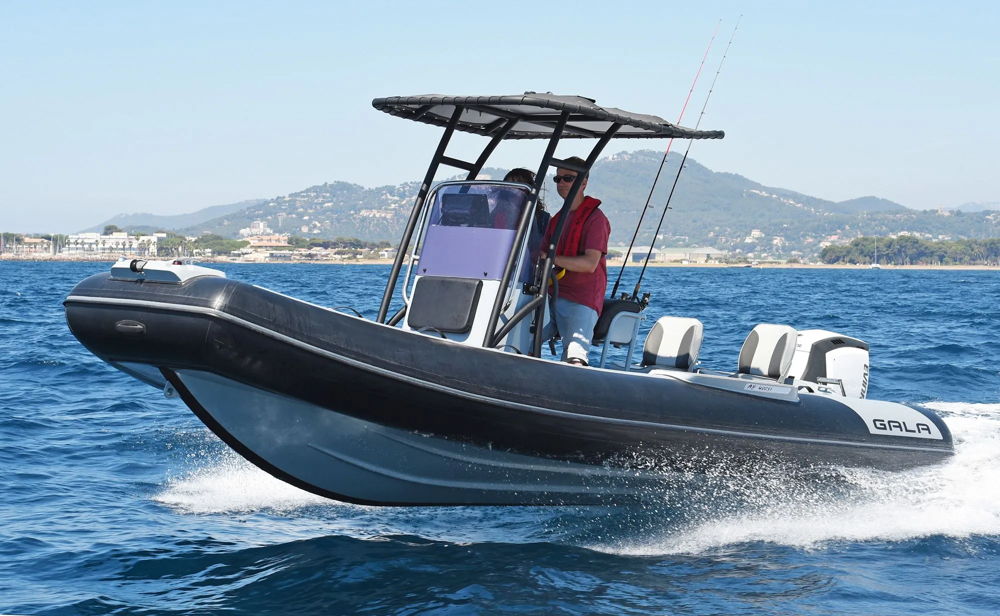 Charter a 6.5m Gala Viking 650 Motor Boat in Lorient
