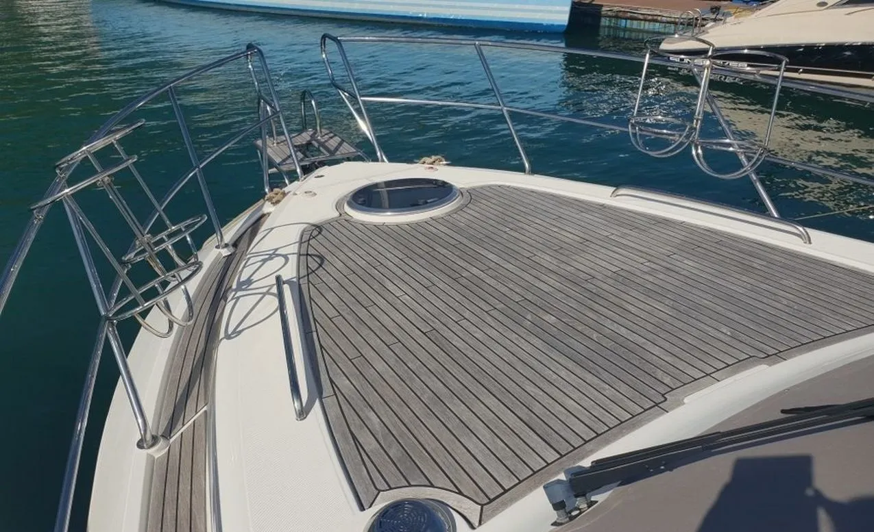 Fly Charter Boat