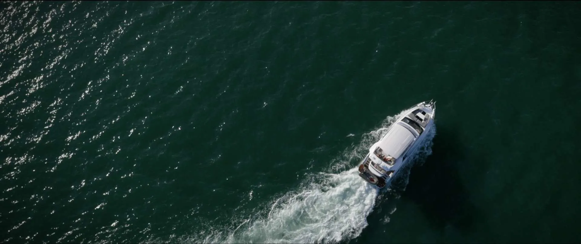 14.35m Chang Wat Phuket Galeon 460 Fly Motor Yacht Hire