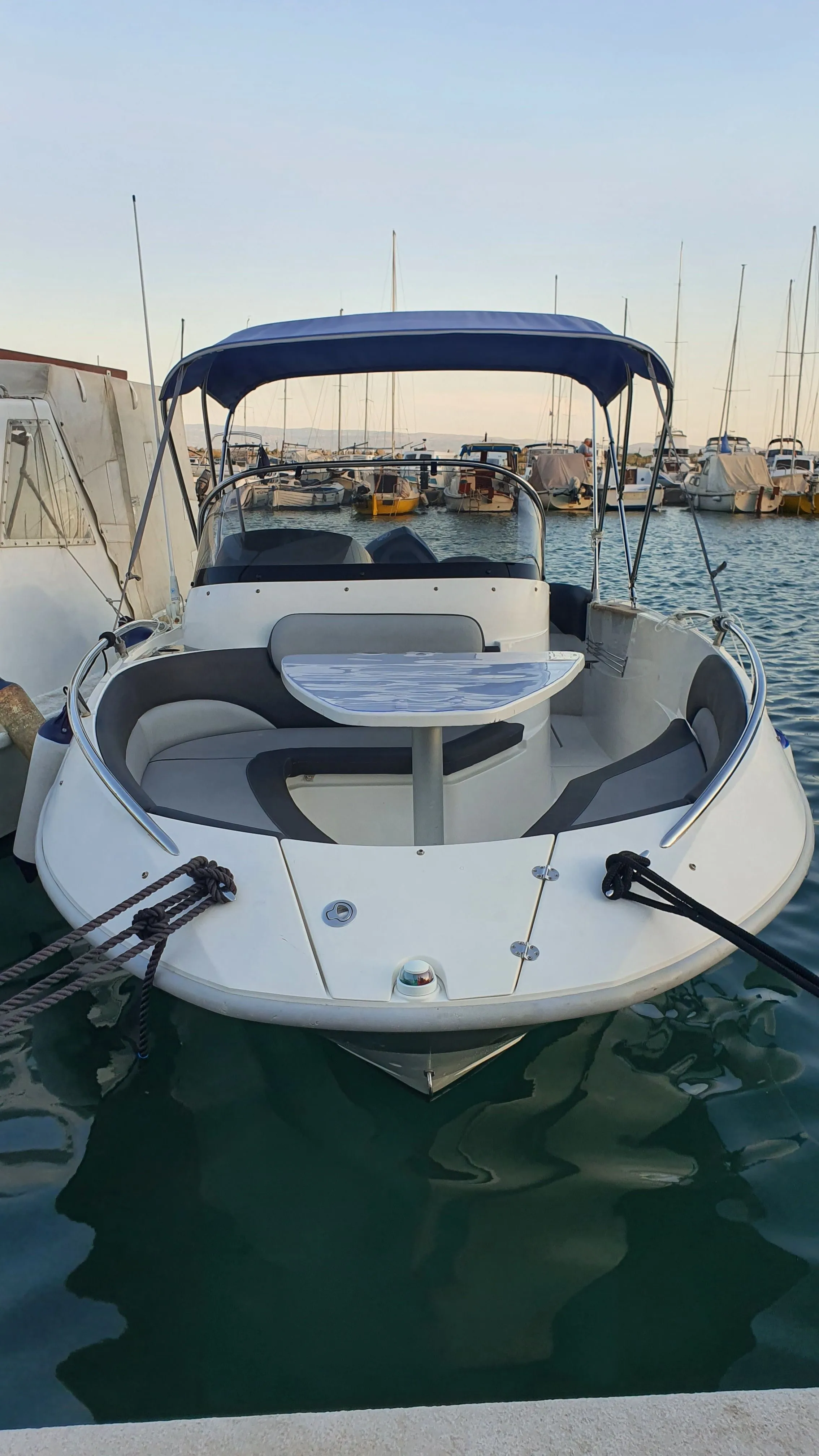 Charter a 5.2m Motor Boat in Split