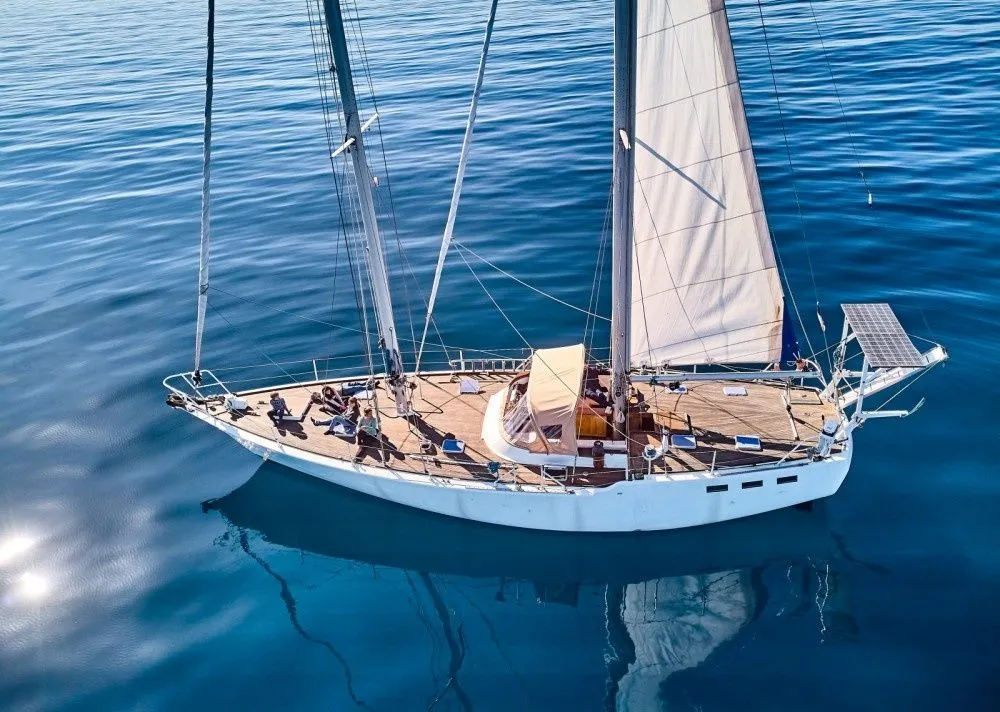 Rent a 16.5m Boat in Siracusa